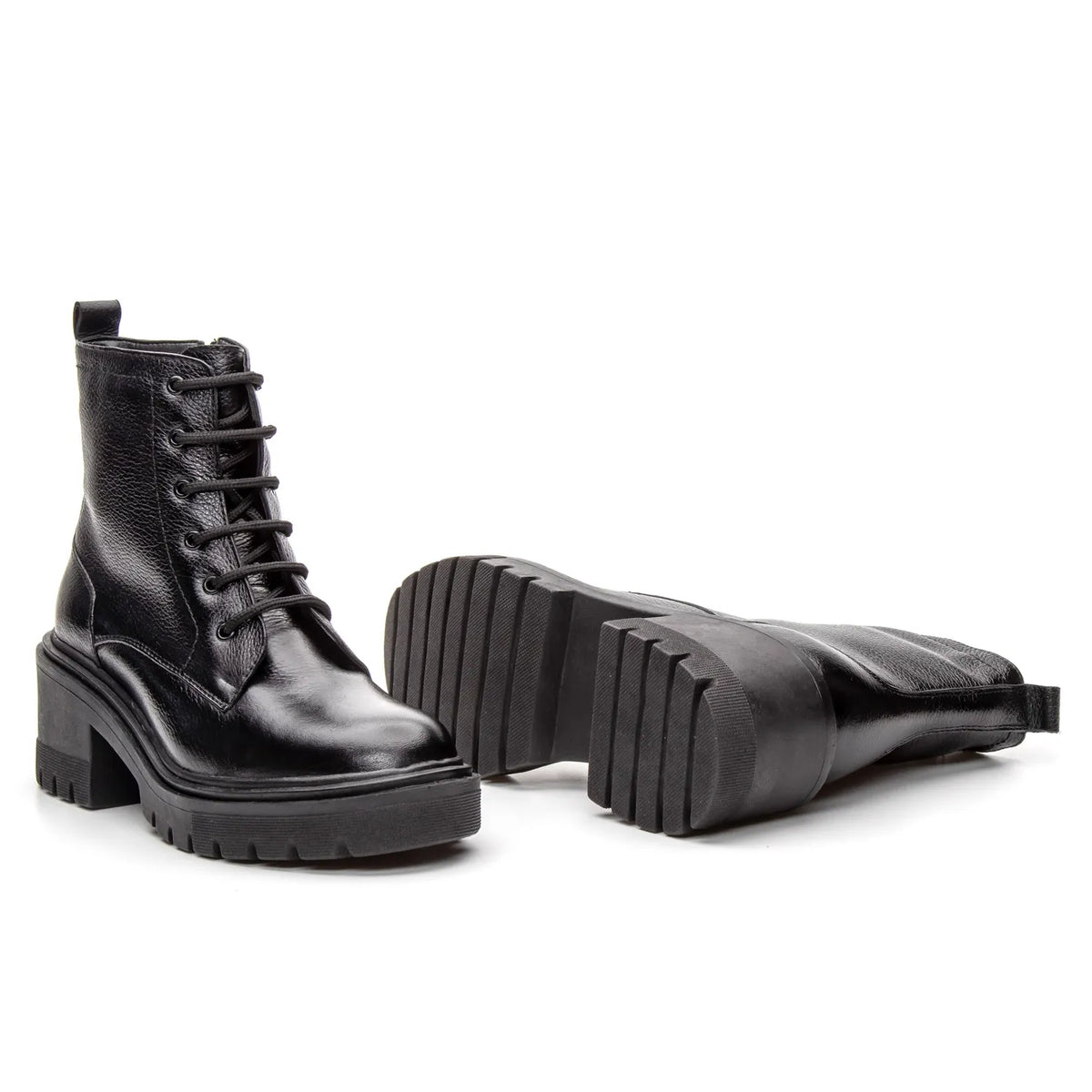 Bota Valora Feminina Cano Curto Tratorada Preta - 3750